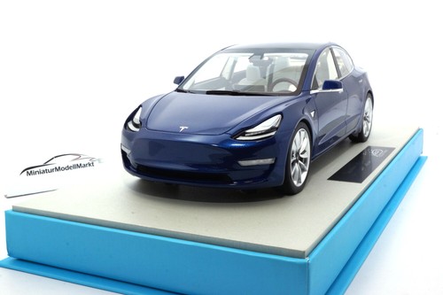 Tesla model blau 2019 - model,